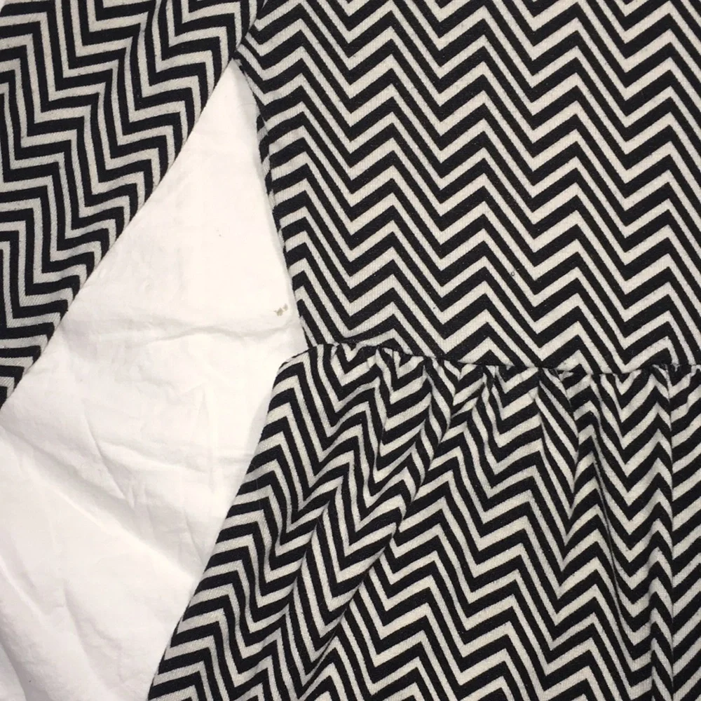 BeBop Women’s Dress. Size Small. Black and White. - Picture 4 of 5